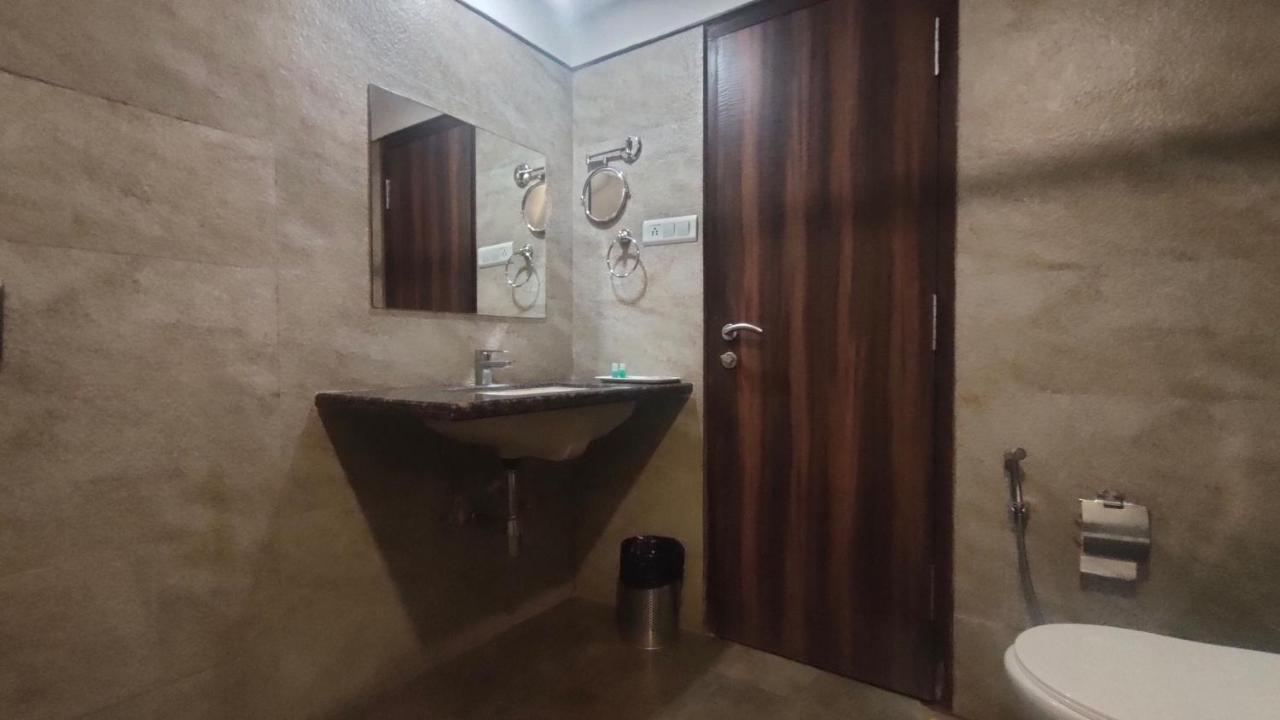 Hotel Sach Regency Anand Luaran gambar